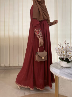TAHMINA GOWN MAROON